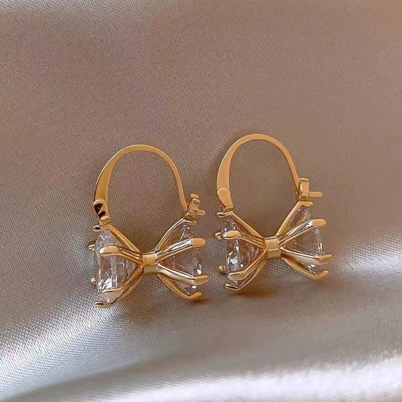 Light luxe zircon bow ear buckle female - Picture 3 of 7